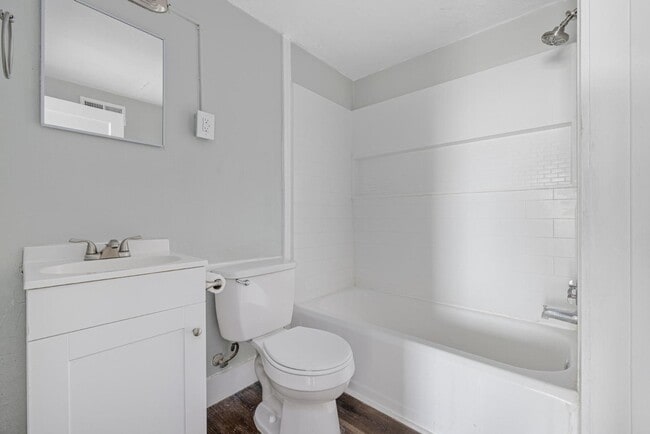 Building Photo - 3800 Memorial Blvd