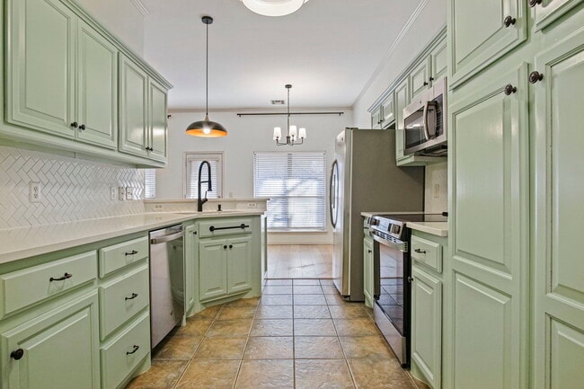 Building Photo - 2708 NW 170th Terrace