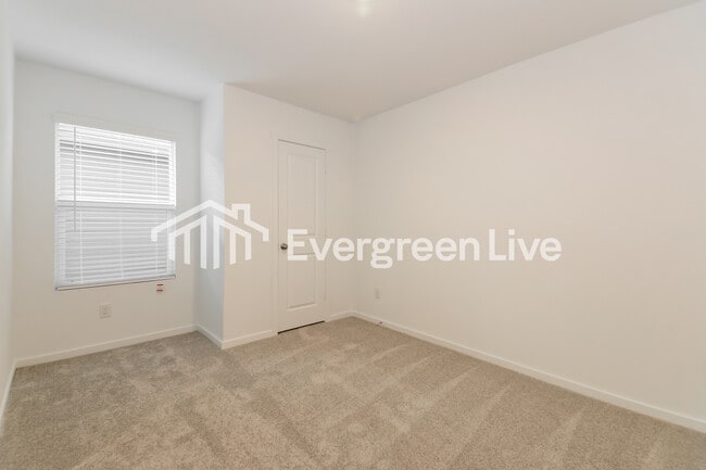 Building Photo - 1009 Calley Pear Trl