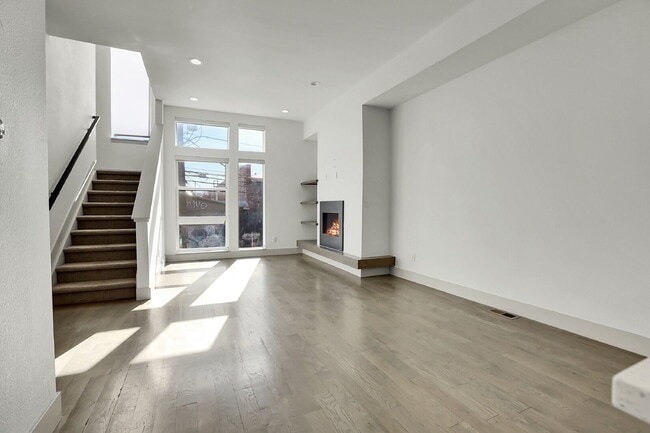 Building Photo - $3,145.95 - 2 Bedrooms, 2.2 Bathrooms, Townhouse in Denver with Roof Deck!