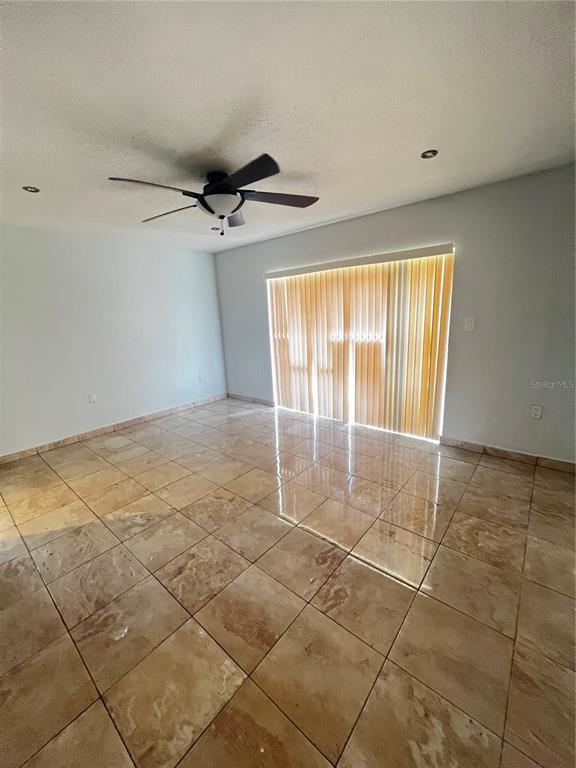 Building Photo - 9820 Glen Moor Ln