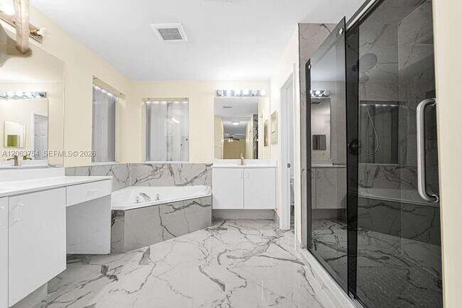 Building Photo - 1623 E Harmony Lake Cir