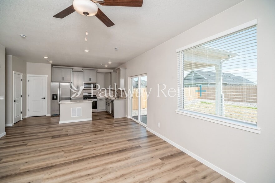Building Photo - 9464 Yampa St