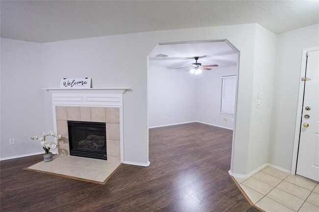 Building Photo - 3638 Siebinthaler Ln