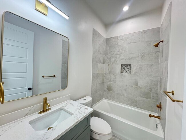 Building Photo - 1307 71st St