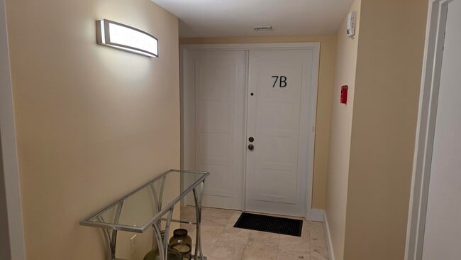 Building Photo - 936 Intracoastal Dr