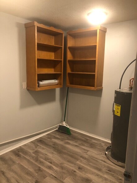 Large Laundry room - 529 E Williamson Ave