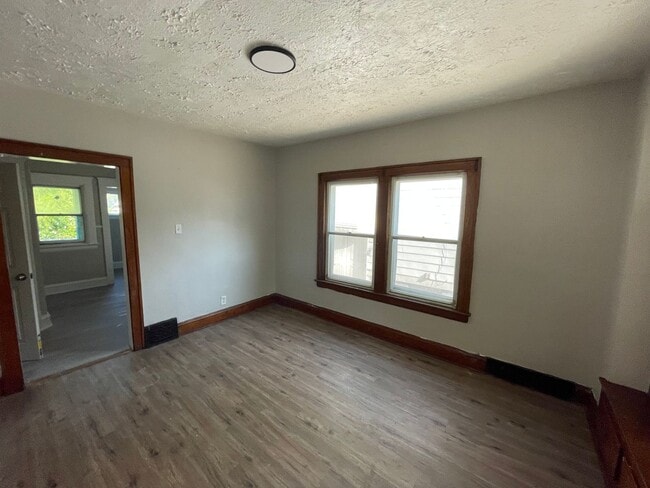 Building Photo - SECTION 8 and EDEN ACCEPTED!! Newly Renovated 4BR Home with Tons of Space!