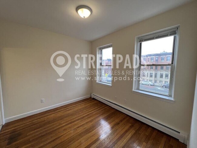 Building Photo - 1 bedroom in Boston MA 02134