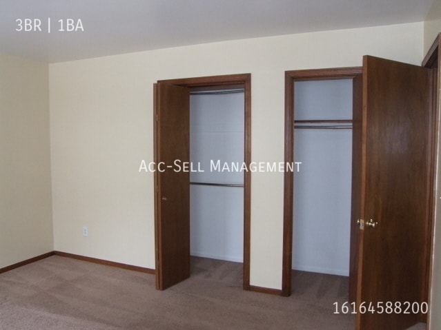 Building Photo - 5798 Christie Ave SE