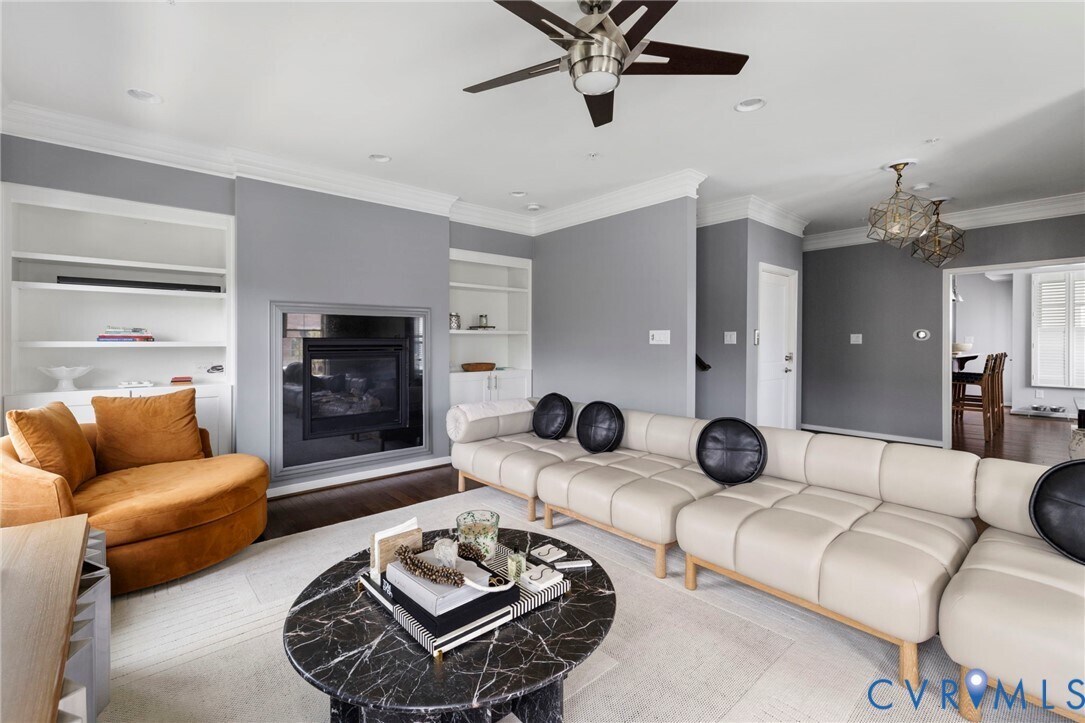 Building Photo - 3920 Village Commons Walk