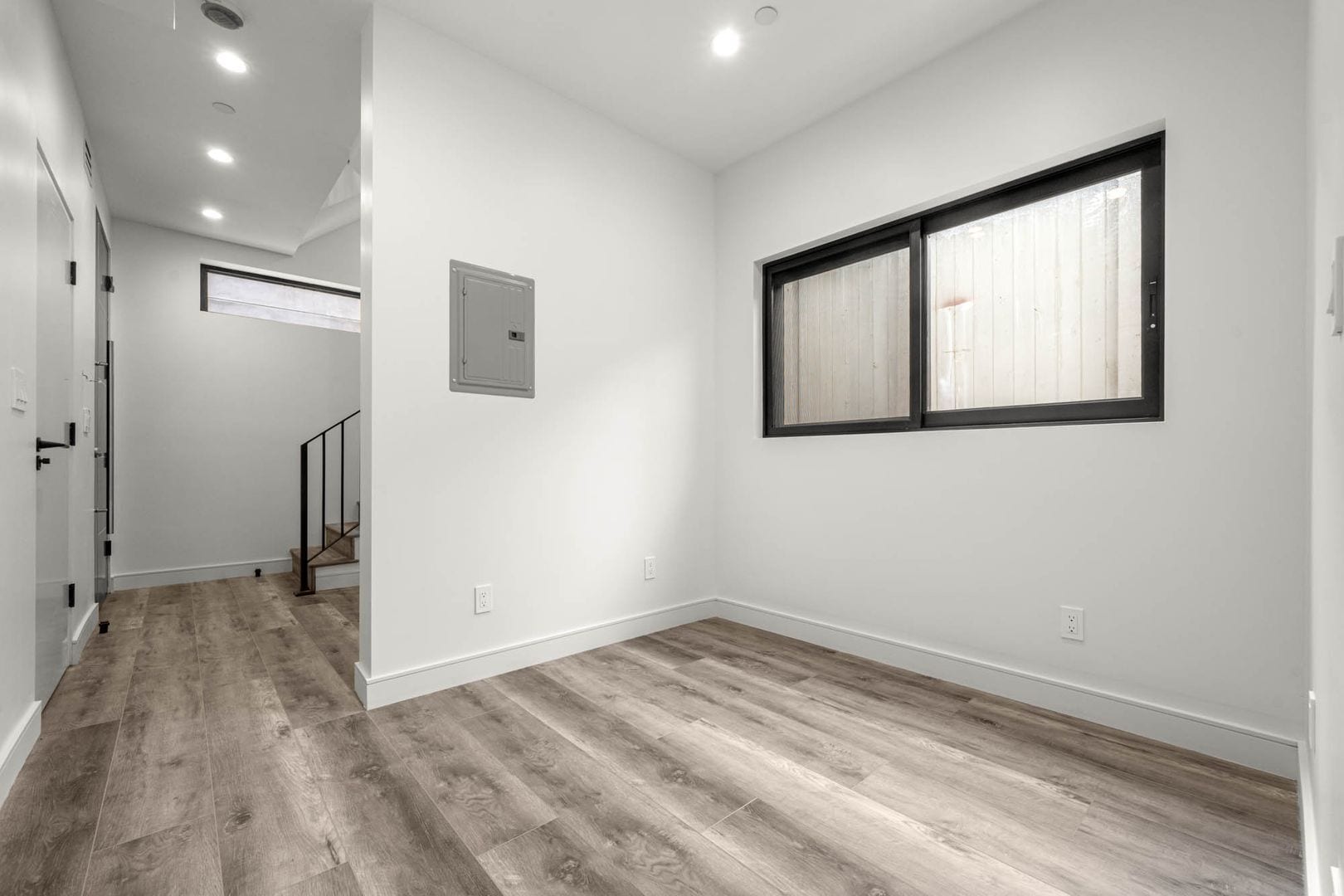 Building Photo - 1920 S Sherbourne Dr