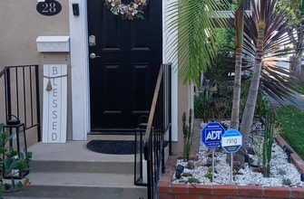 Building Photo - 3342 Bradbury Rd