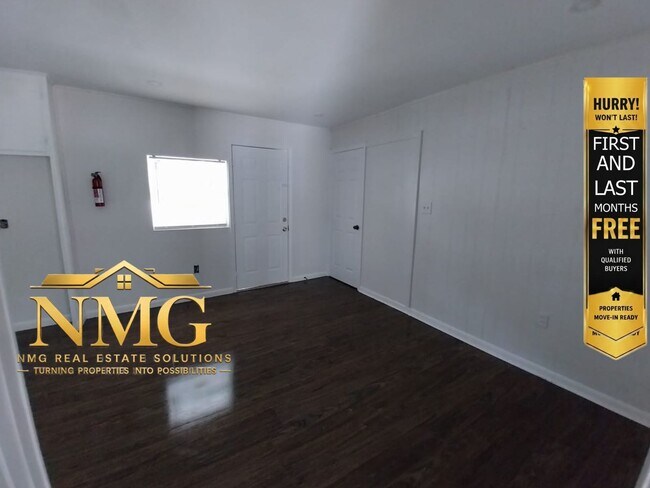 Building Photo - 1069 Brookley St