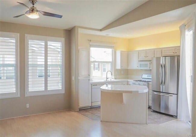 Building Photo - Adorable Condo in Anaheim Hills *Coming Soon*