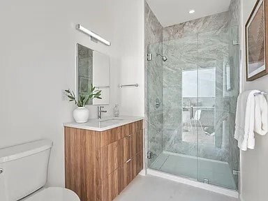 Building Photo - 87 Oxford St