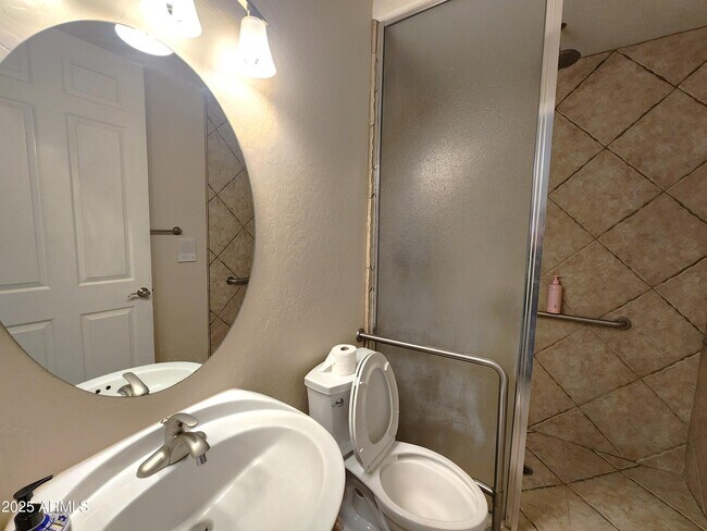 Building Photo - 10511 W Villa Hermosa