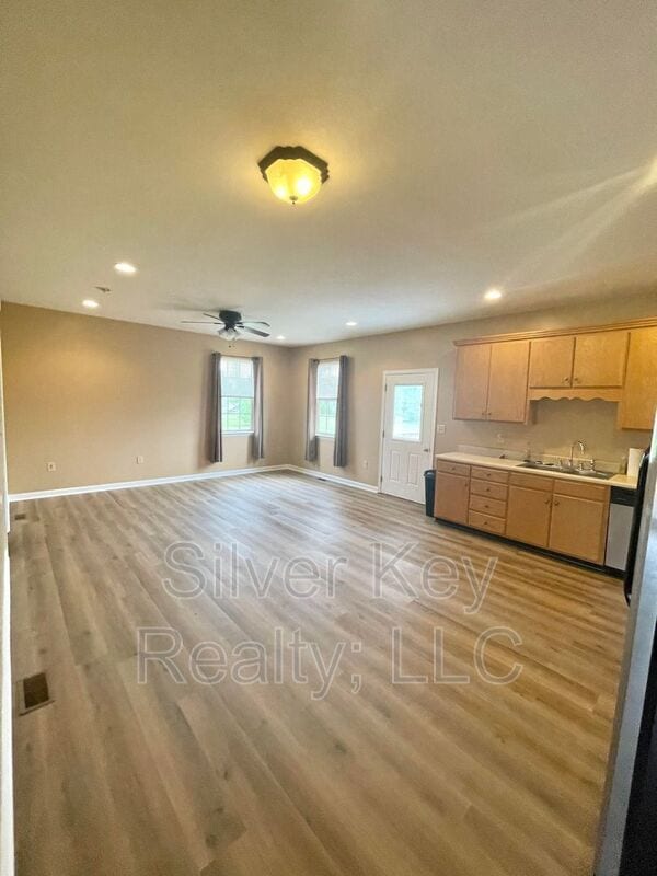 Building Photo - 155 Pulliam Dr