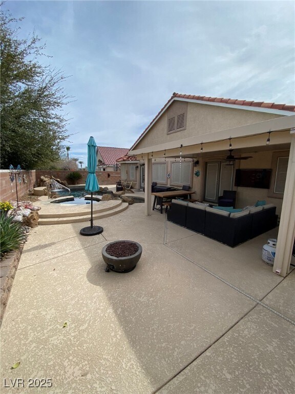 Building Photo - 6528 N Ruddock Dr