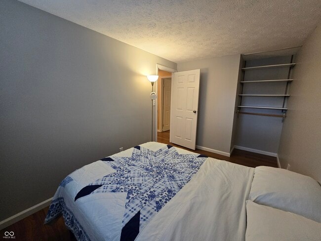 Building Photo - 7620 Snowflake Dr