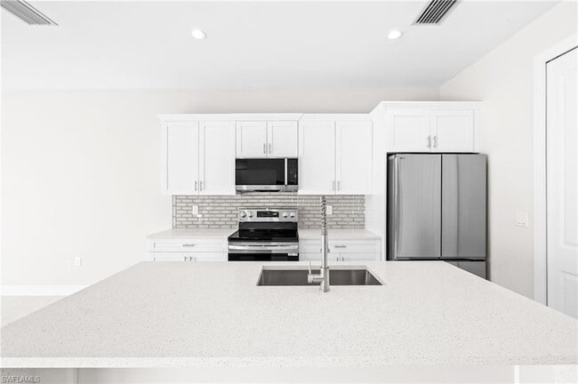 Building Photo - 2064 55th Terrace SW