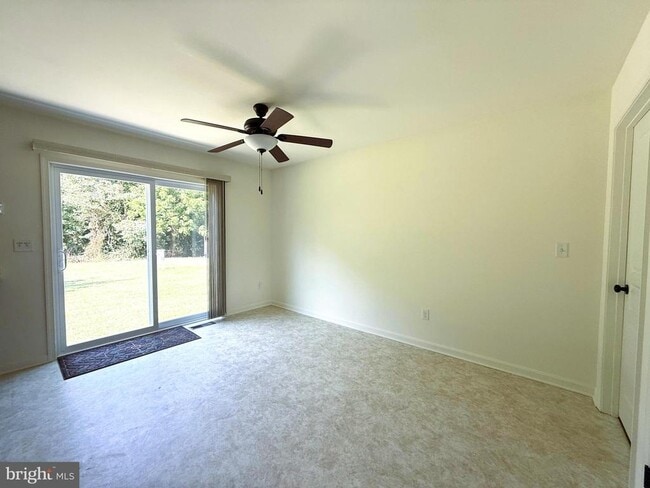 Building Photo - 14500 Cherry Ln