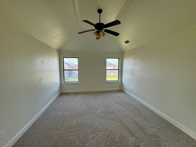 Building Photo - Four Bedroom House in Southside Abilene