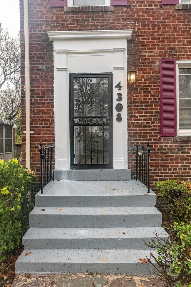 Building Photo - 4308 Alabama Ave SE