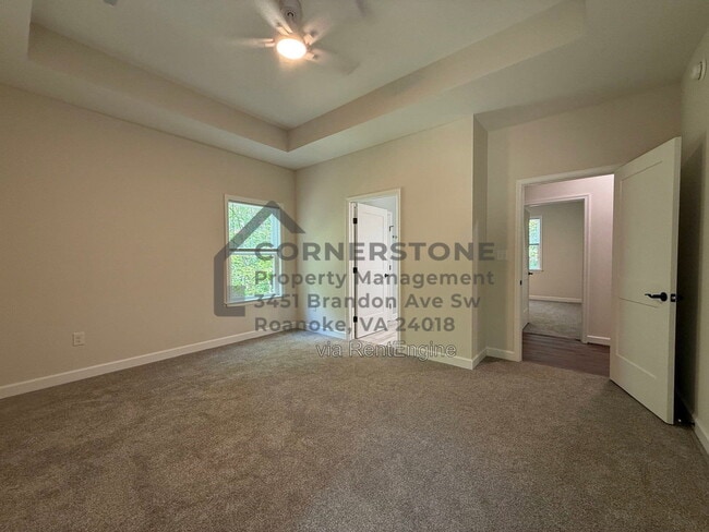 Building Photo - 4514 Buck Mountain Rd