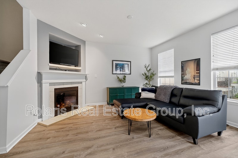 Building Photo - 9439 Tanhurst Dr