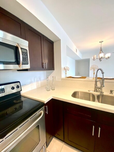 Building Photo - 2061 Renaissance Blvd