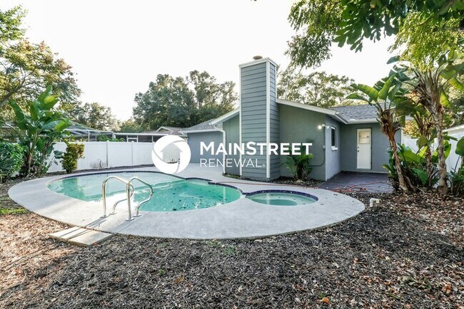 Building Photo - 4 Bedroom Pet-Friendly Home in Clearwater, FL with Main Street Renewal
