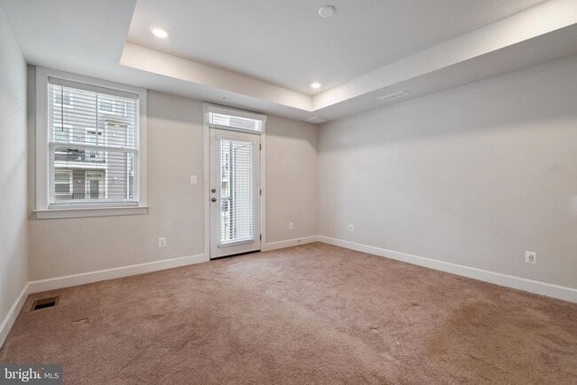 Building Photo - 14921 River Walk Way