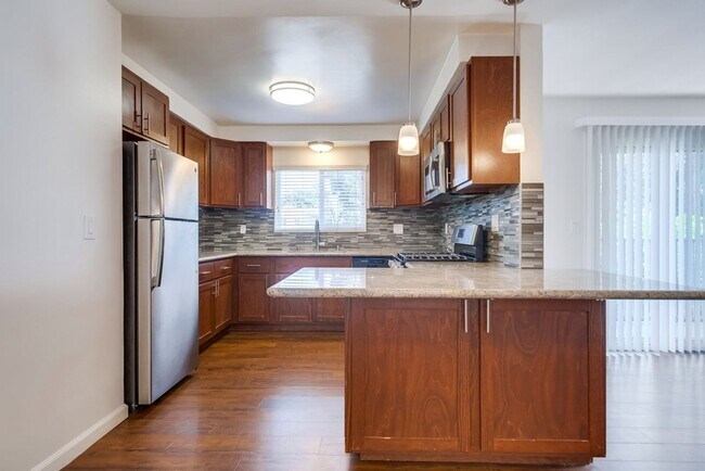 Building Photo - 501 N Marlborough Ave