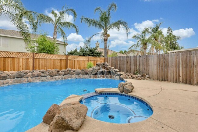 Building Photo - Gorgeous East Elk Grove Home