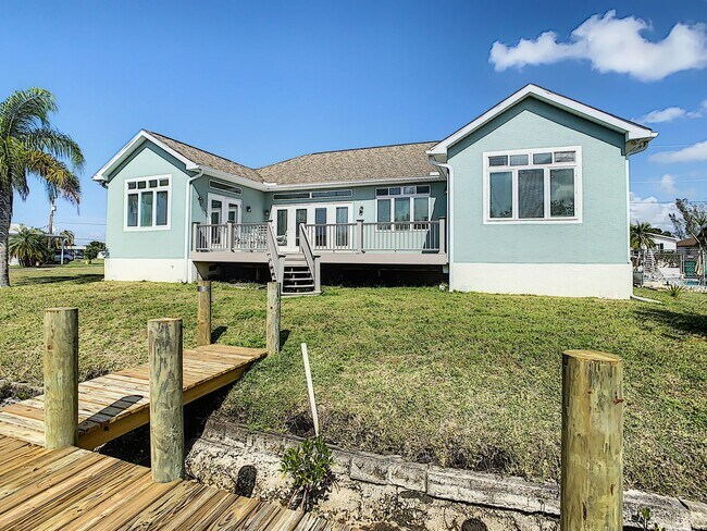 Building Photo - 631 Tahiti Ct