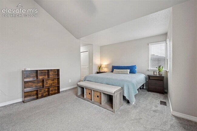 Building Photo - Beautiful 5 Bed + Office Home with 3-Car Garage in Desirable Lorson Ranch!