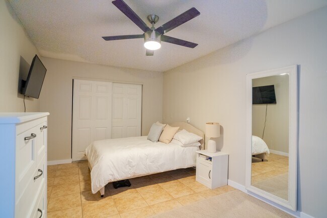 Building Photo - 6430 Montezuma Rd