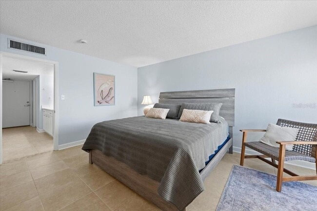Building Photo - 440 S Gulfview Blvd