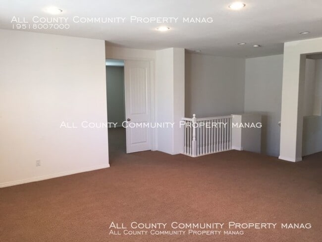 Building Photo - 40298 Hannah Way