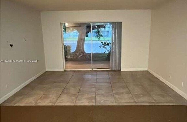 Building Photo - 7640 Westwood Dr