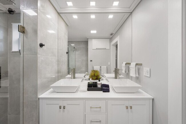 Building Photo - 10356 57th Way N