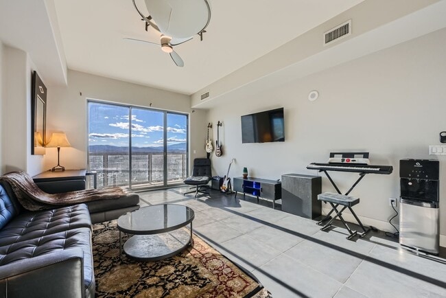 Building Photo - MOVE IN SPECIAL! $500.00 OFF 1ST MONTHS RE...