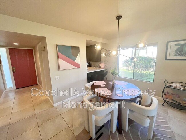 Building Photo - 1310 Campeon Cir