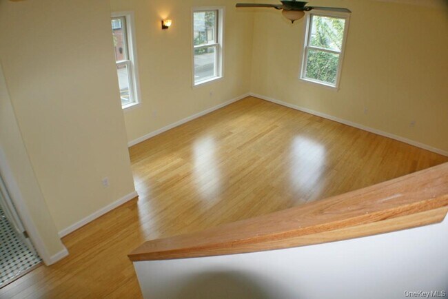 Building Photo - 499 Piermont Ave