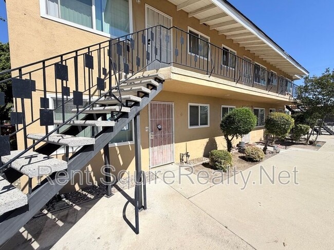 Building Photo - 316 N San Gabriel Ave