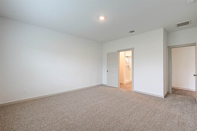 Building Photo - 250 John House Ln