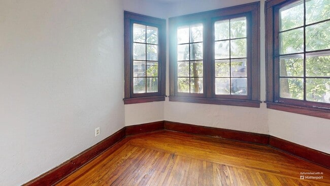 Building Photo - Akron 3 Bedroom Single Family Home