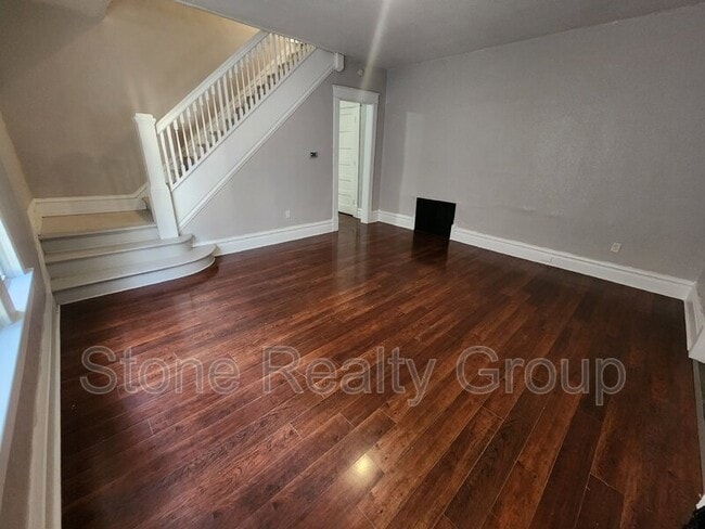 Building Photo - 1028 S 8th St