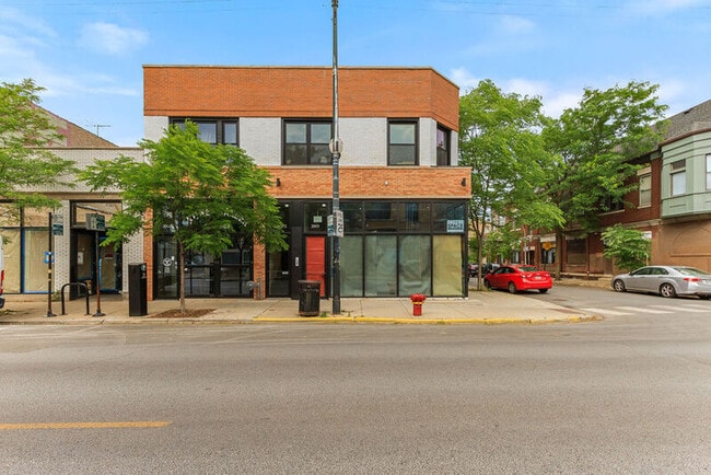 Building Photo - 2901 N Milwaukee Ave
